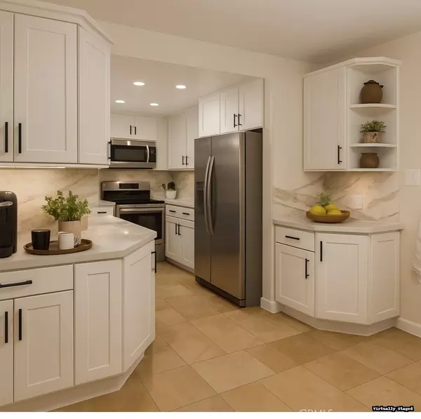 Los Angeles, CA 90024,440 Veteran AVE #101