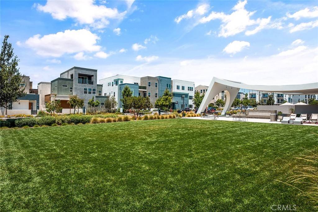 Irvine, CA 92618,173 Biome