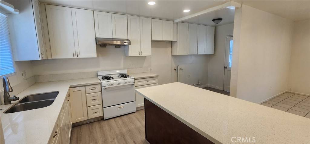 Montclair, CA 91763,9634 Central AVE