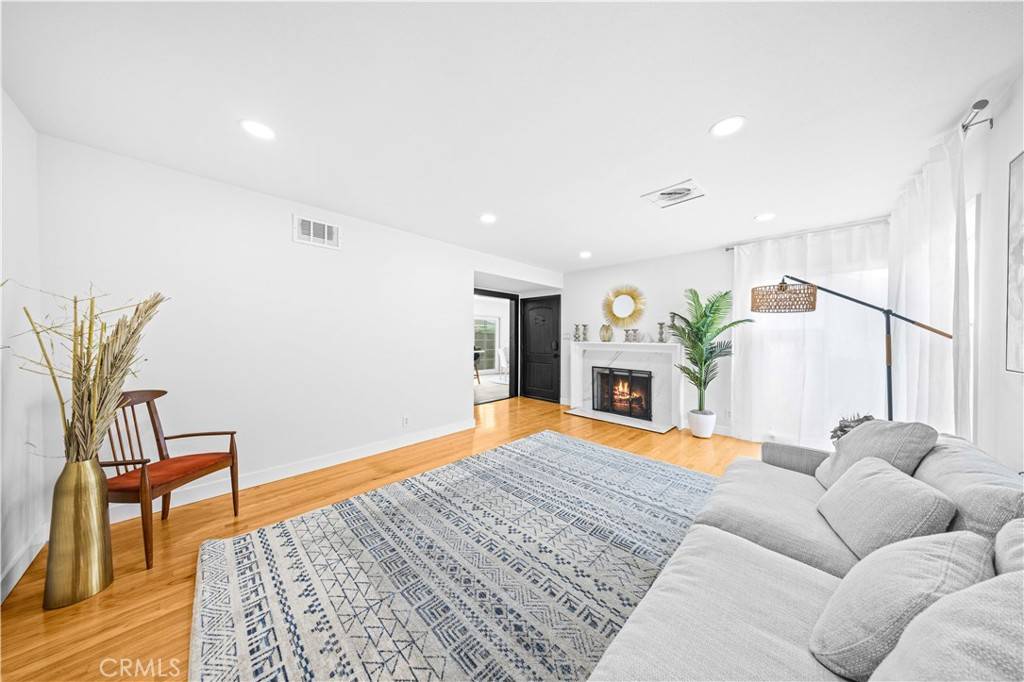Ontario, CA 91762,934 W Bonnie Brae Ct