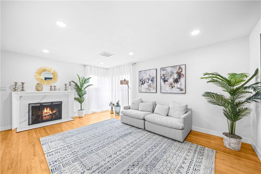 Ontario, CA 91762,934 W Bonnie Brae Ct