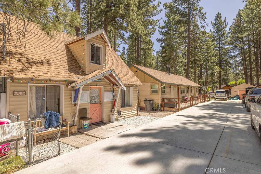 439 Jeffries RD, Big Bear Lake, CA 92315