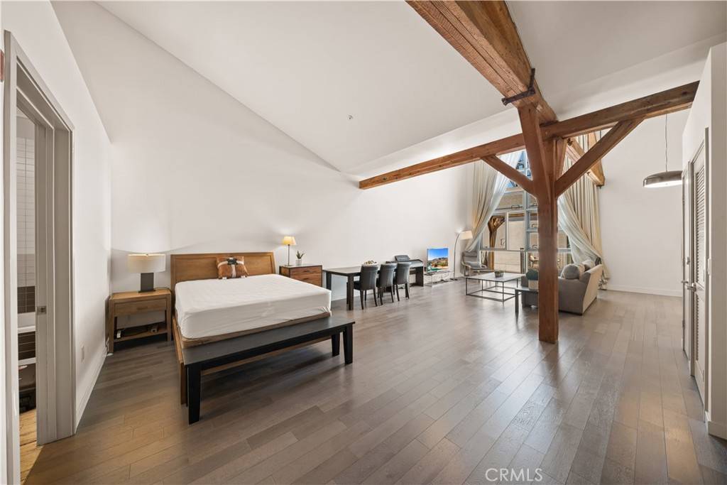 Los Angeles, CA 90013,527 Molino ST #213