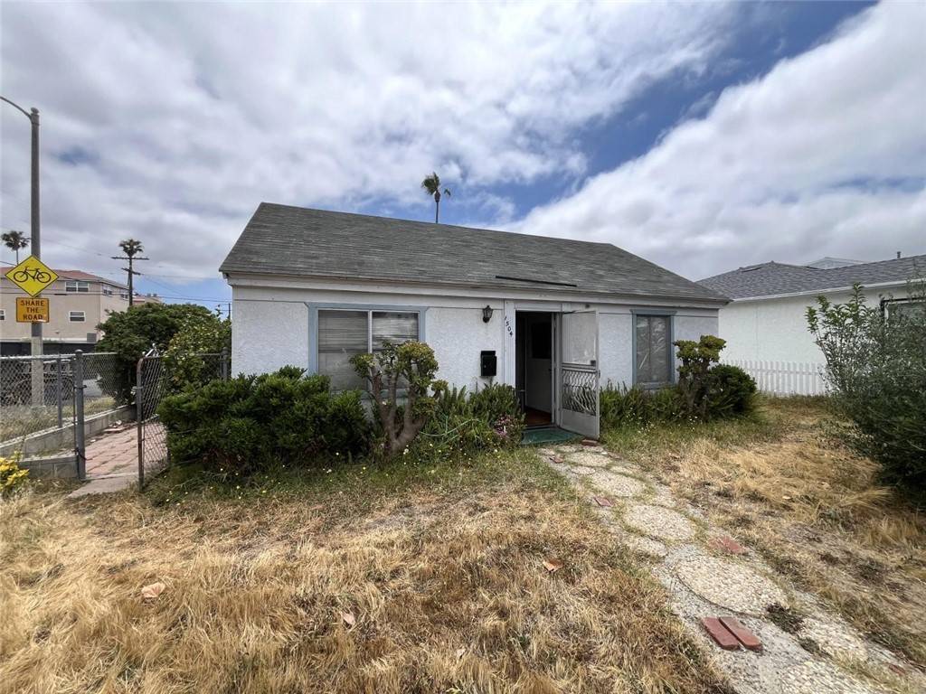1504 253rd ST, Harbor City, CA 90710