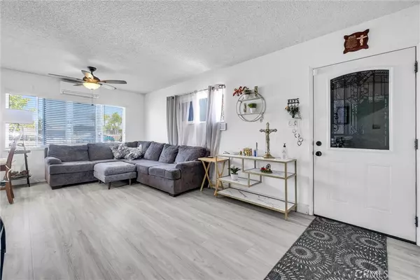 Rialto, CA 92376,155 N Acacia AVE
