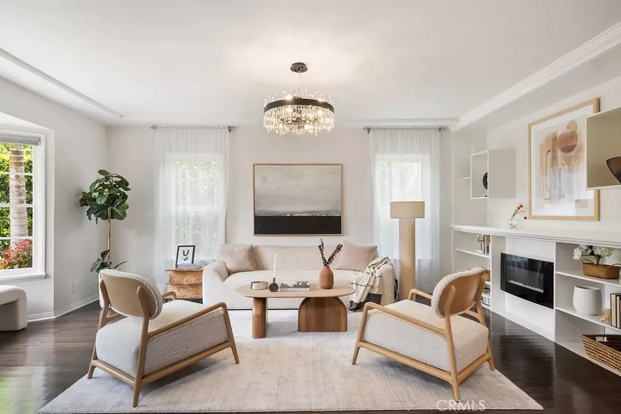 2116 S Cloverdale AVE, Los Angeles, CA 90016