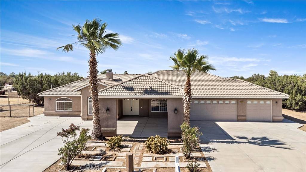 15562 Ranchero RD, Hesperia, CA 92345