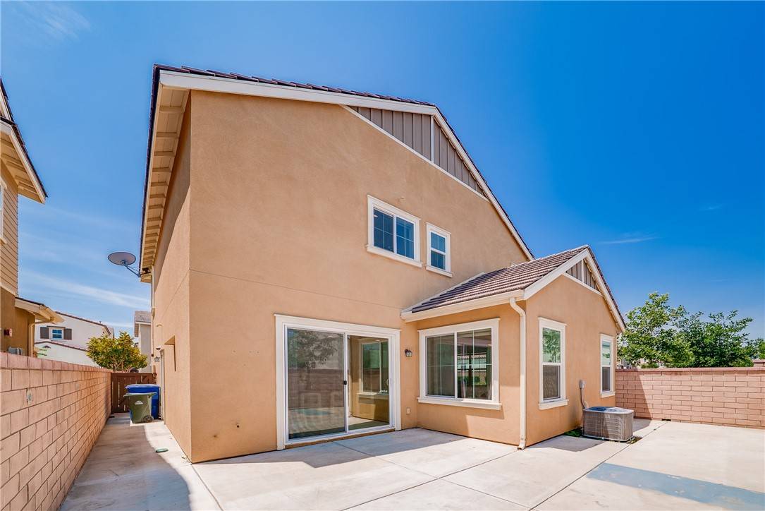 Ontario, CA 91762,4121 S Blackstone Privado