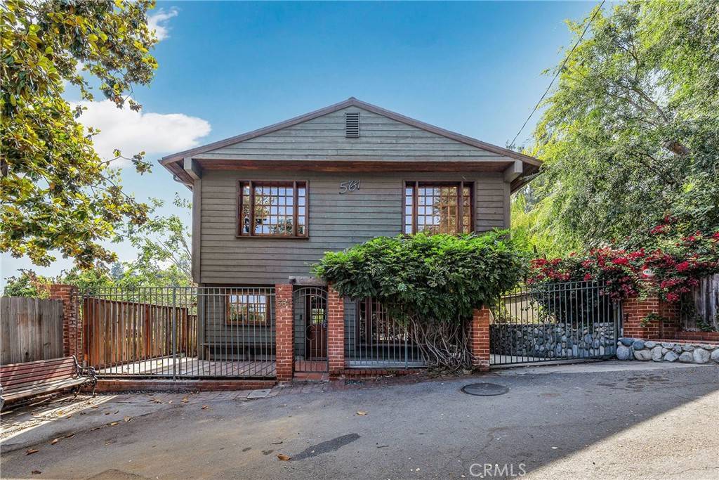 Sierra Madre, CA 91024,561 Alta Vista DR