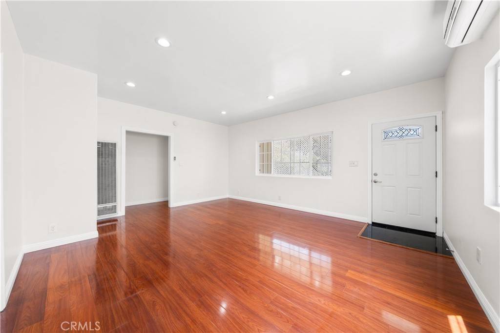 Duarte, CA 91010,2047 Delford AVE