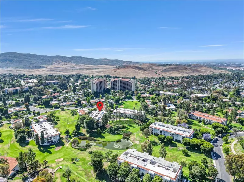 5510 Paseo Del Lago W #2D, Laguna Woods, CA 92637