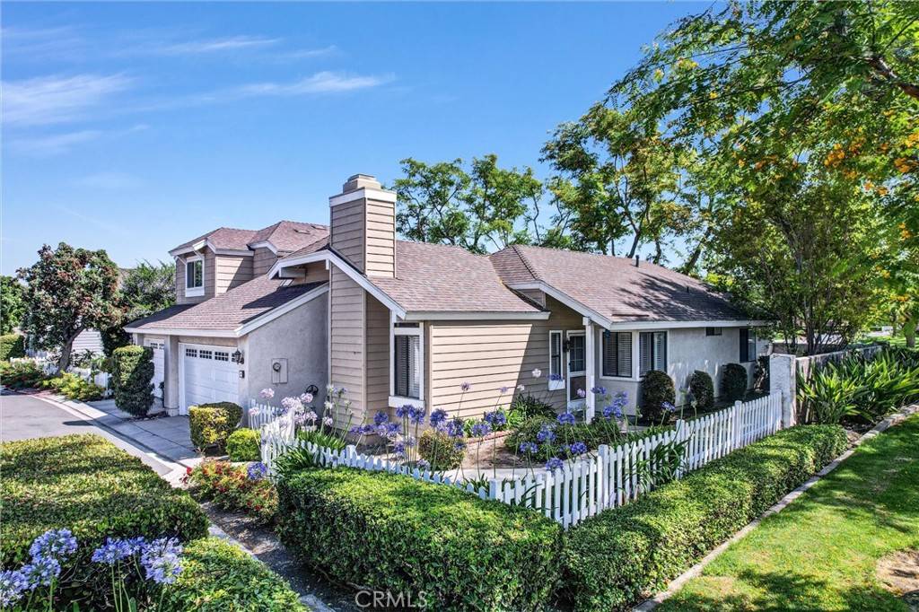 17 Gladstone, Irvine, CA 92606