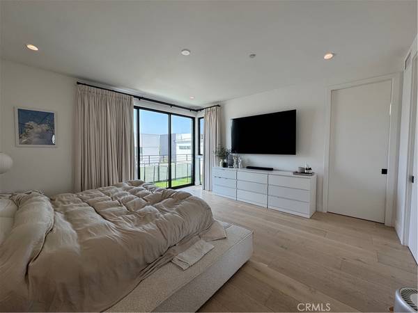 Los Angeles, CA 90029,764 N Arthur RD
