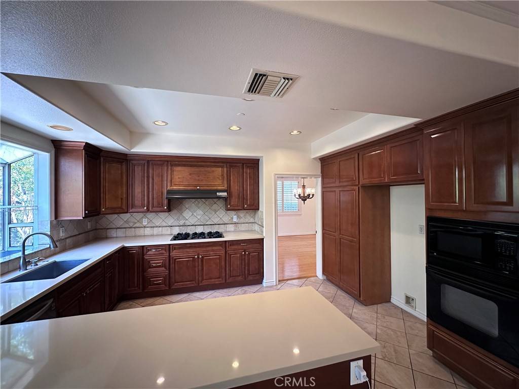 Arcadia, CA 91006,1111 E Longden Ave