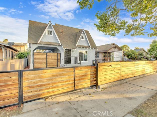 1438 W 69th ST, Los Angeles, CA 90047