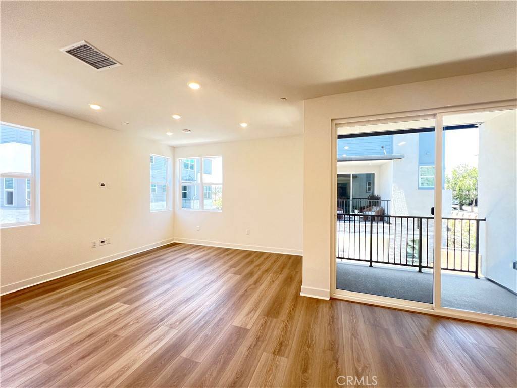 Ontario, CA 91764,3513 Indigo privado