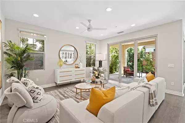 Irvine, CA 92618,206 Phoebe