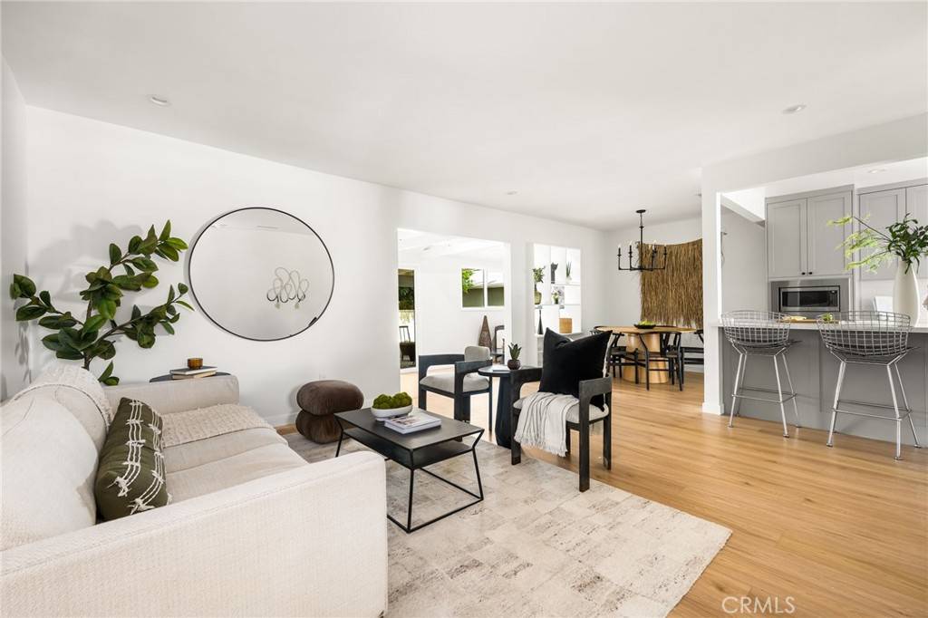 Van Nuys, CA 91406,17216 Lorne ST