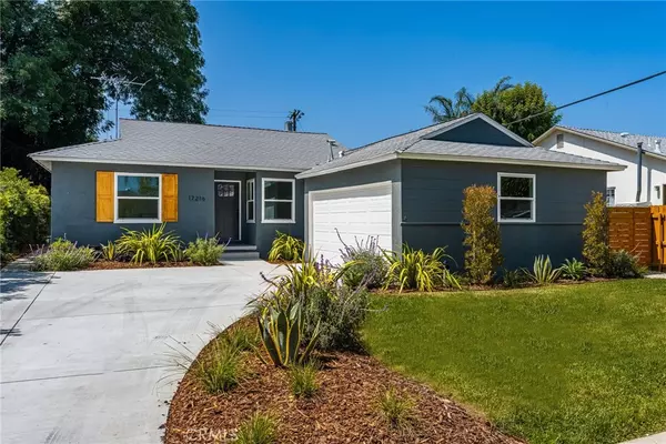 17216 Lorne ST, Van Nuys, CA 91406