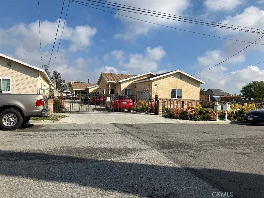 17548 Court ST, Fontana, CA 92336