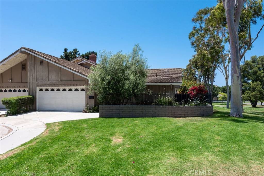 18671 Paseo Cortez, Irvine, CA 92603