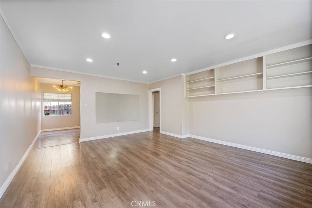 Inglewood, CA 90302,800 N Eucalyptus AVE #108