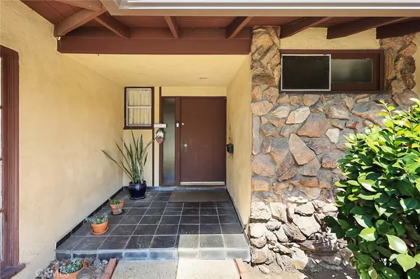 Hacienda Heights, CA 91745,2912 Fragancia AVE