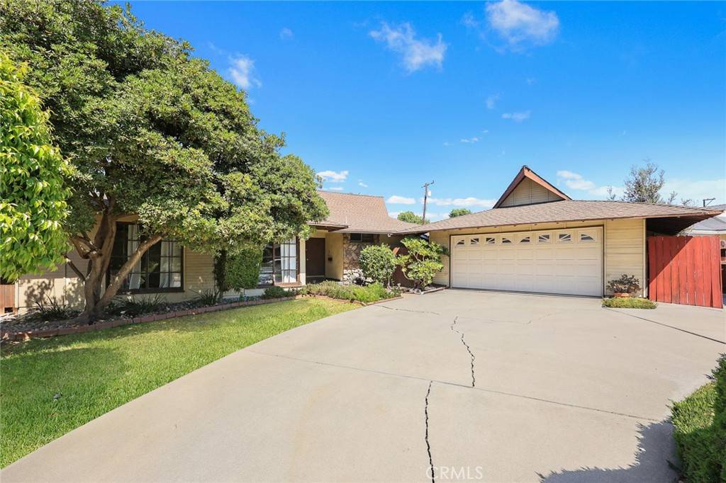 Hacienda Heights, CA 91745,2912 Fragancia AVE