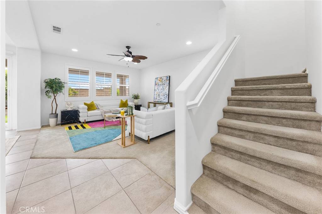 Fontana, CA 92336,16985 Raven ST
