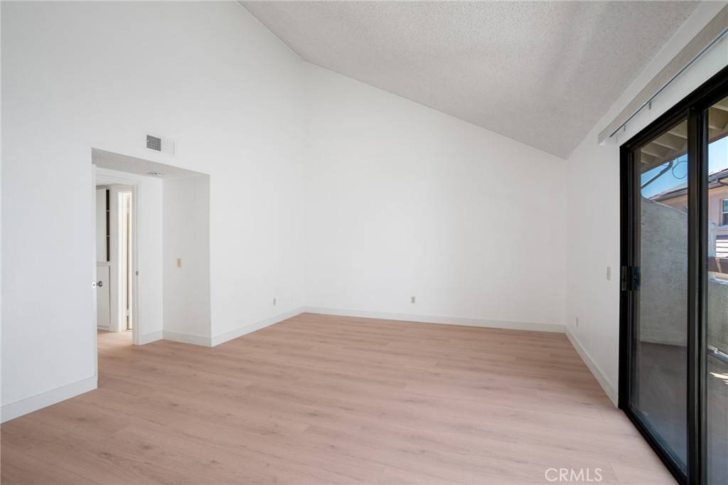 Monterey Park, CA 91754,227 S Ynez AVE #B