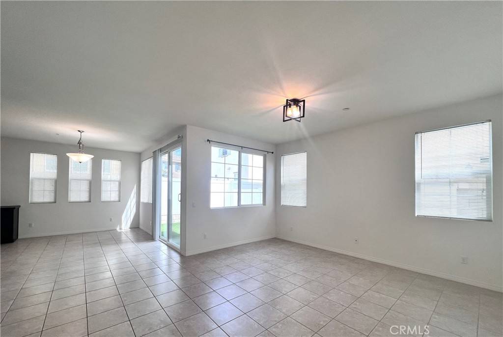 Ontario, CA 91762,2873 S Via Belamaria