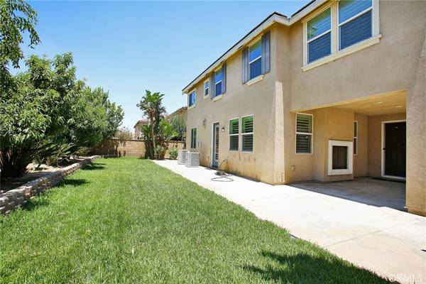 Jurupa Valley, CA 91752,5621 Avocet DR