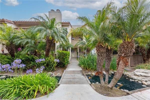 Huntington Beach, CA 92649,16542 Blackbeard LN #201
