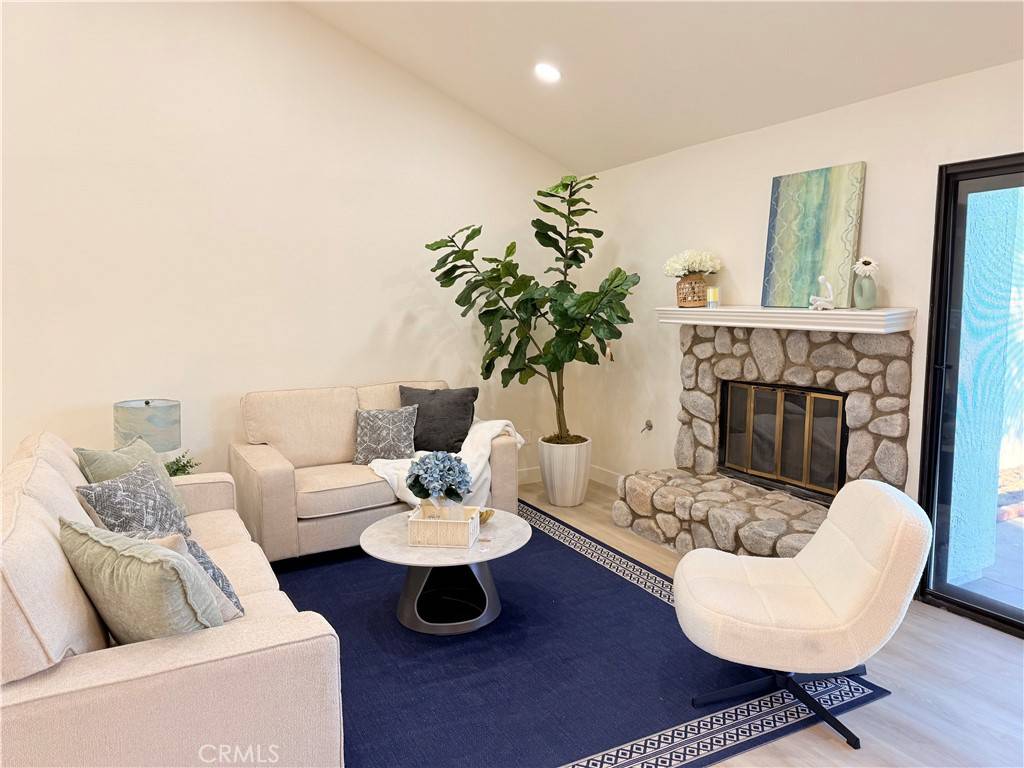 Upland, CA 91784,1306 S brookhaven PI