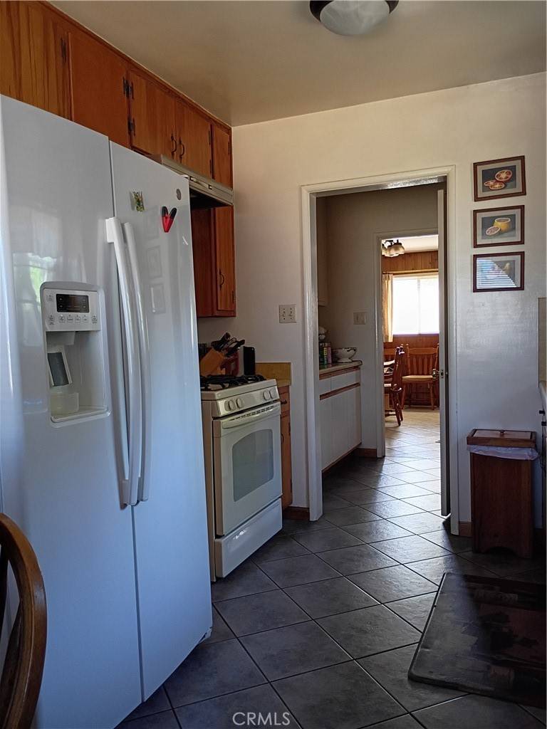 Bloomington, CA 92316,10672 Linden AVE