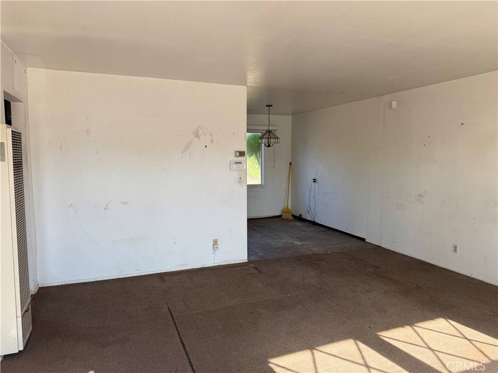 Redlands, CA 92374,1327 Berkeley DR