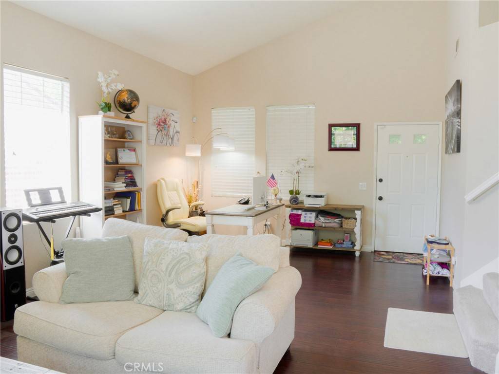 Pomona, CA 91766,138 Greenhedge LN