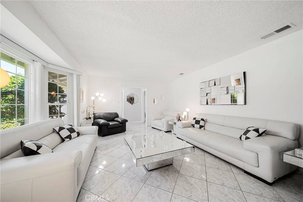 Pasadena, CA 91104,2030 Paloma ST