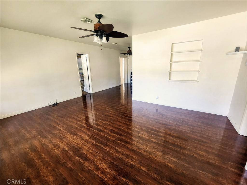 Monrovia, CA 91016,208 Brisbane ST