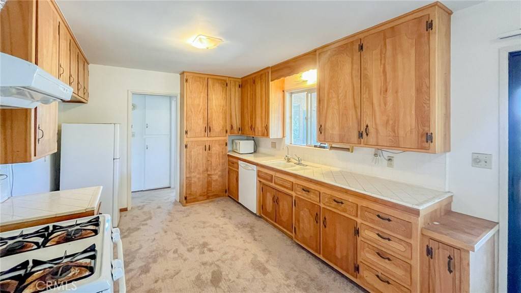 Yucca Valley, CA 92284,7411 Joshua Ln