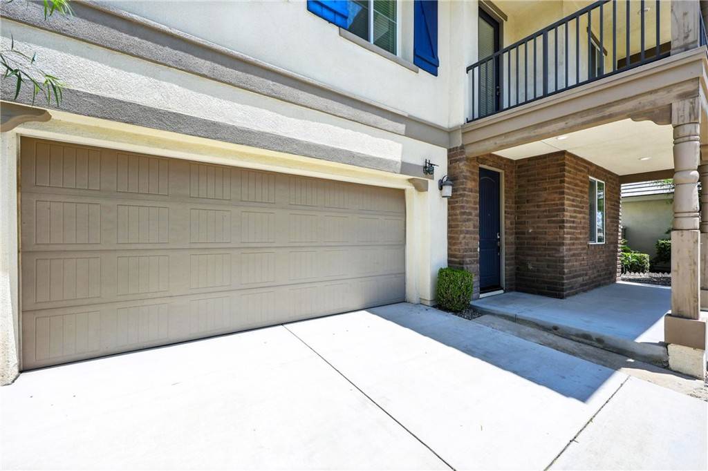 Chino, CA 91710,6212 Athena ST