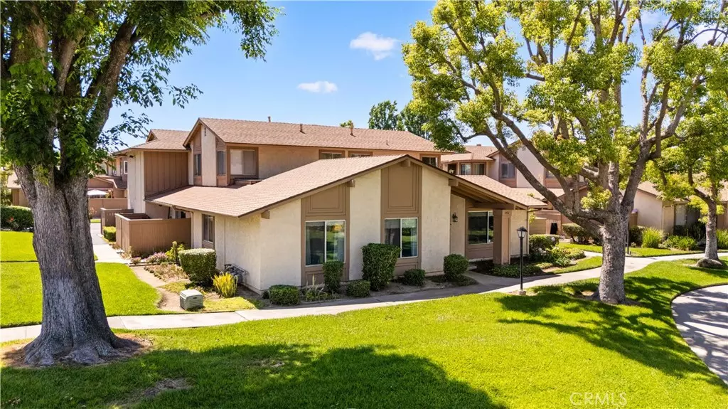 Hacienda Heights, CA 91745,1456 Countrywood AVE #14