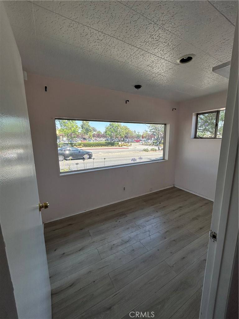 Claremont, CA 91711,309 S Indian Hill