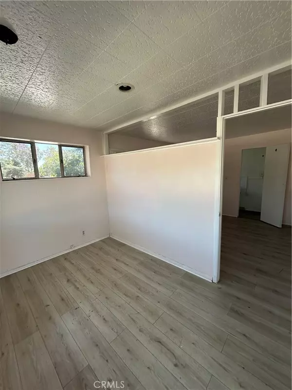 Claremont, CA 91711,309 S Indian Hill