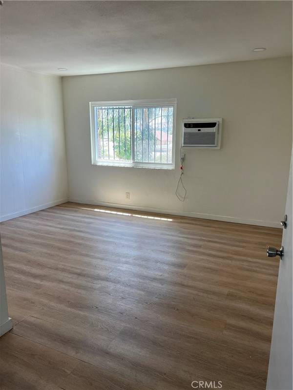 Pomona, CA 91766,442 W 12th ST #4