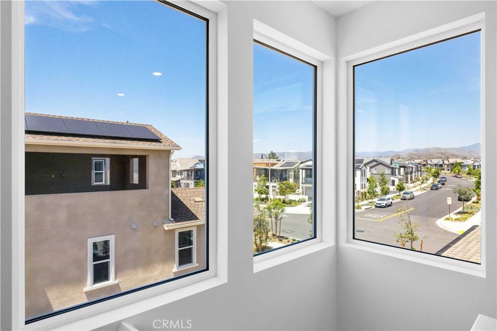 Irvine, CA 92618,470 Lobata