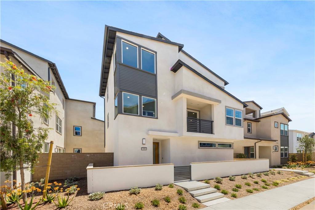 470 Lobata, Irvine, CA 92618