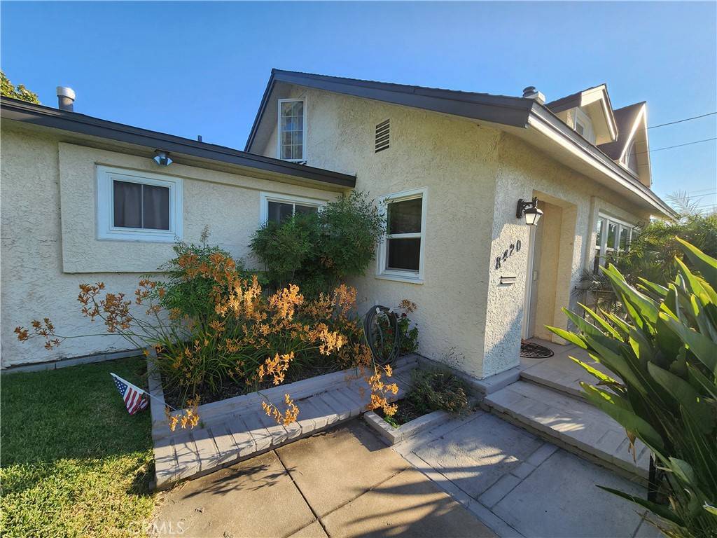 San Gabriel, CA 91775,8420 E Hermosa DR
