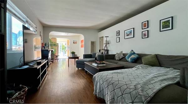 Venice, CA 90291,2321 Cloy AVE