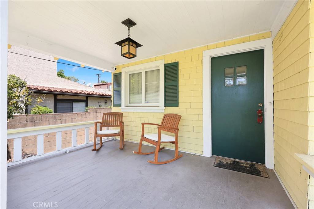 Sierra Madre, CA 91024,187 W Montecito AVE